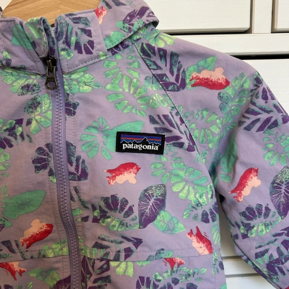 Infant Patagonia windbreaker jacket size 3-6 months - Picture 2 of 5